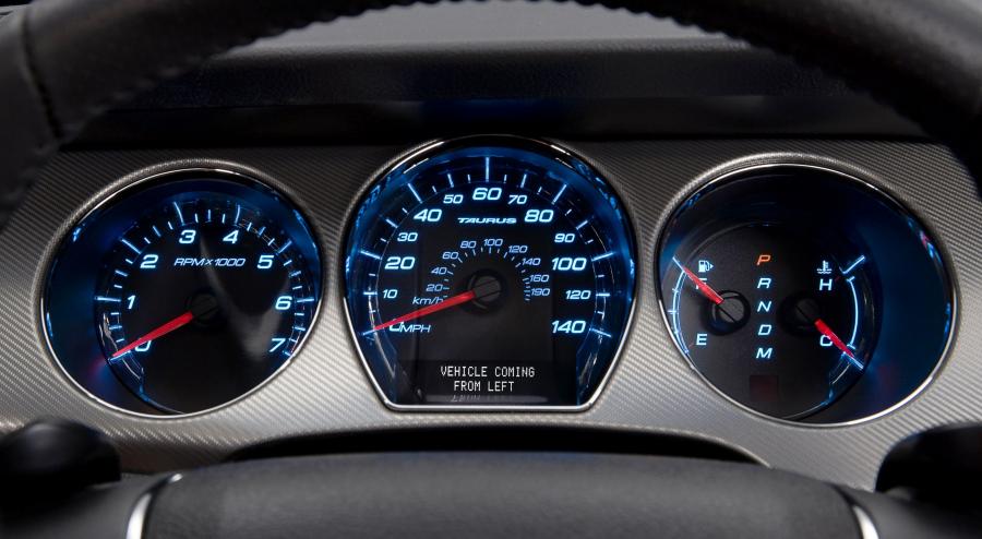  Ford Taurus SHO 2010 года  (фото 247 из 248)